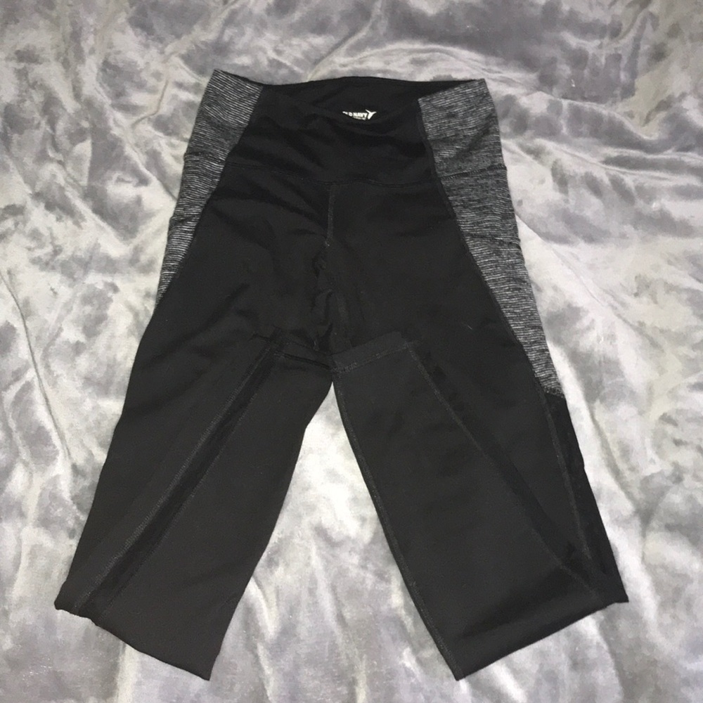 Old Navy Active Fit Go-Dry Leggings